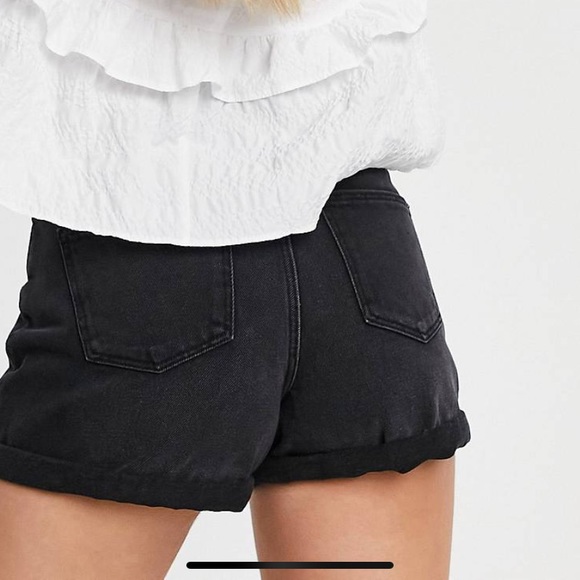 Urban Bliss High Waist Denim Shorts in Black - Picture 3 of 3
